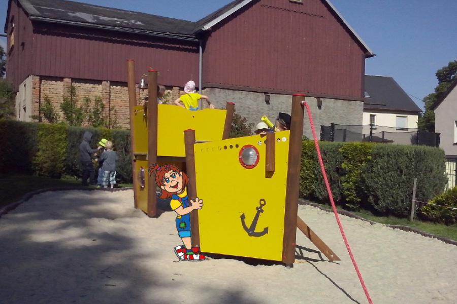 Kindergartenausstatter - Spielplatz Aussenspielgeräte