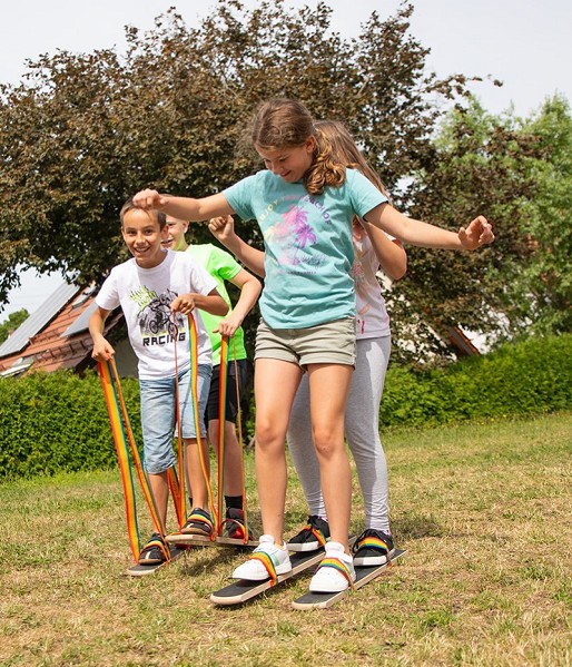 Pedalo Sommerski mit Kinder links