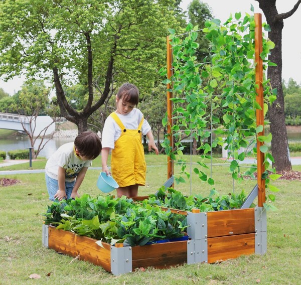 Mehrstufiges Hochbeet Kinder hinten