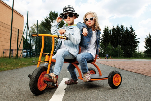 Dreirad Taxi TopTrike Kinderbild oben