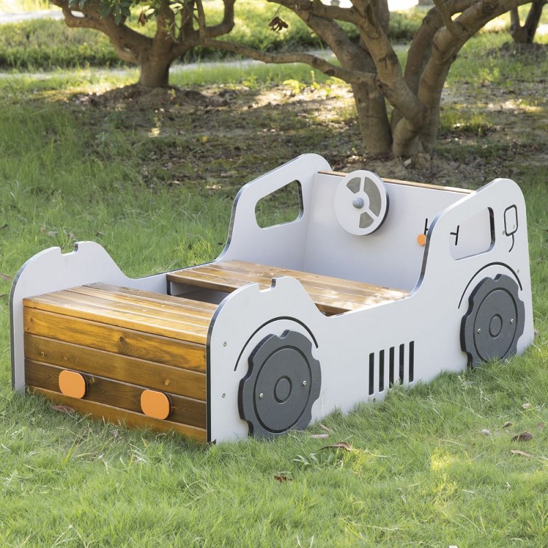 Outdoor Spielauto hinten