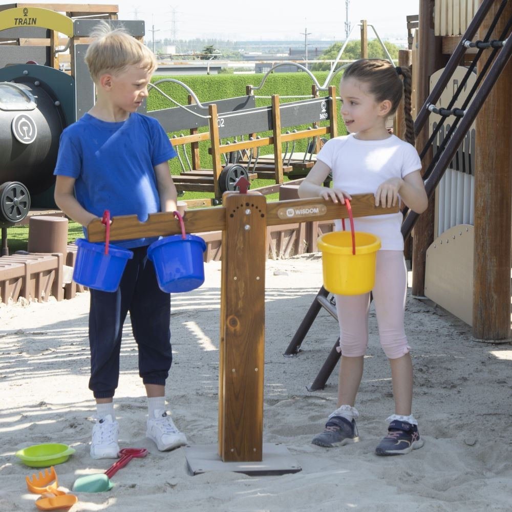 Sandspiel Waage rechts