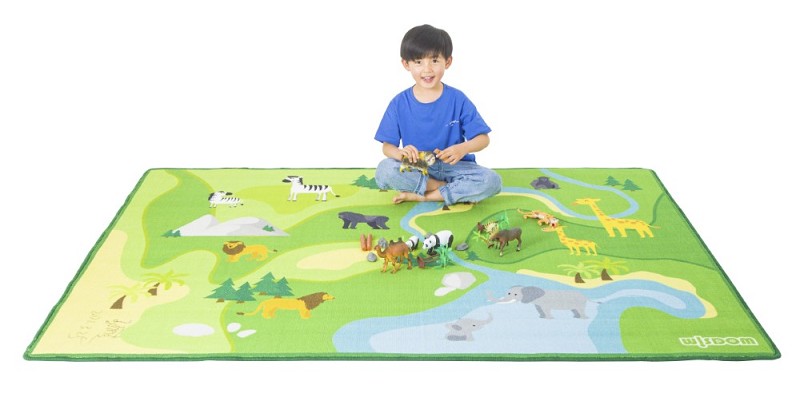 Spielteppich Zoo Kind links